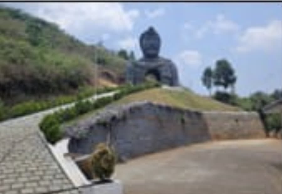 Idukki Dam Park (500m)